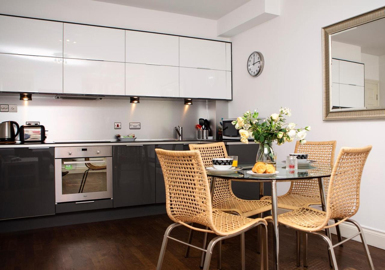 Apt 2, Trafalgar Square 2Nd Floor By Indigo Flats 런던 외부 사진